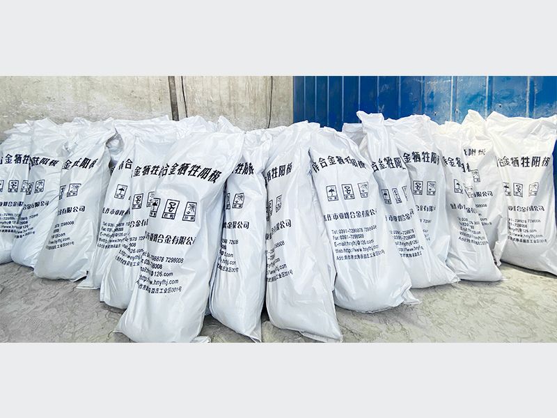埋地管線，儲罐外壁及其它地下金屬結(jié)構(gòu)常用犧牲陽極